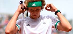 Verdasco elimina al 'favorito' Zverev en la primera ronda de Par&iacute;s