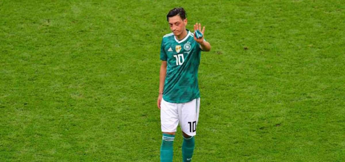 Mesut &Ouml;zil: &iquest;el fin o el comienzo del debate?