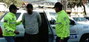 Polic&iacute;a traslad&oacute; al detenido hasta las instalaciones de la Polic&iacute;a Judicial.
