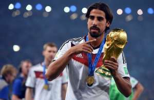 Khedira ficha por cuatro temporadas por la Juventus