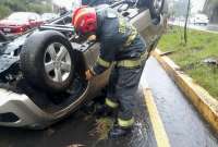 Una persona resultó herida, tras accidente en la avenida Simón Bolívar, en Quito