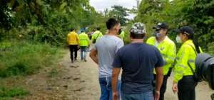 Una pareja fue baleada en Lomas de Sargentillo. 