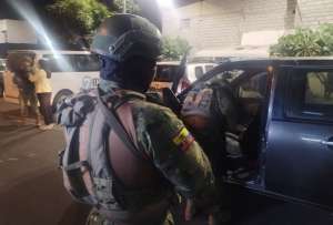 Los militares realizan operaciones permanentes de contro en el Distrito Pascuales. 
