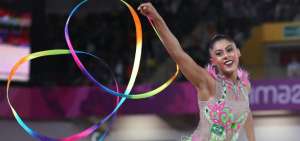Domingos, multimedallista sudamericana, c&oacute;mputo 17.450 puntos en una prueba final dominada por la estadounidense Evita Griskenas.
