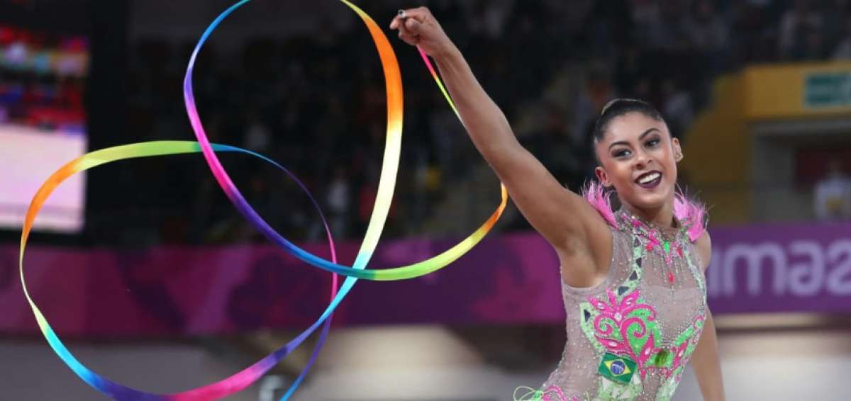 Domingos, multimedallista sudamericana, c&oacute;mputo 17.450 puntos en una prueba final dominada por la estadounidense Evita Griskenas.