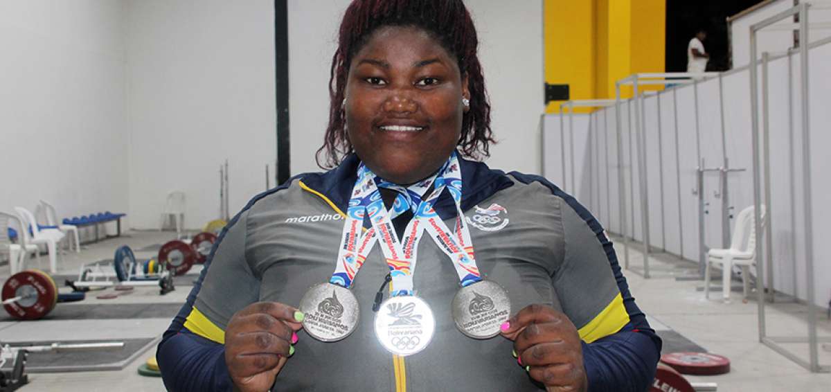 Lisseth Ayov&iacute; se colg&oacute; tres medallas de oro en la divisi&oacute;n +90 kilogramos en su &uacute;ltimo torneo panamericano como juvenil.