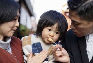 La medida busca dar más tiempo a las familias y enfrentar la crisis sociodemográfica de Japón.