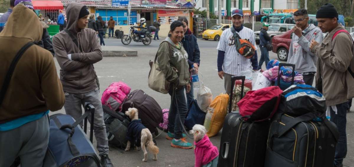 Ciudadanos venezolanos en el paso fronterizo de Rumichaca.