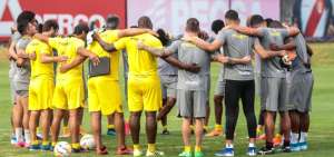 Barcelona practic&oacute; definici&oacute;n para enfrentar a Sporting Cristal