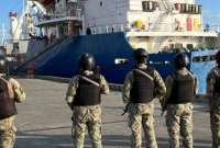 Los militares resguardan puertos, fronteras y demás con miras a la segunda vuelta.