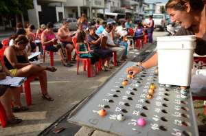El bingo se mud&oacute; a los barrios