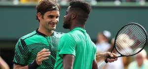 Federer supera al biso&ntilde;o Tiafoe en el Masters 1000 de Miami