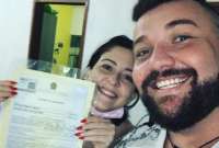 La pareja se mostró feliz por el divorcio