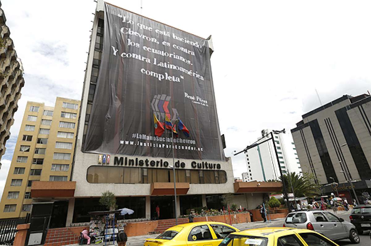 Con plantones y mensajes en las redes sociales, ayer se dej&oacute; al descubierto la &ldquo;irresponsabilidad corporativa&rdquo;. Foto: tomada del flickr