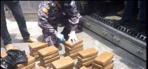 Foto referencial del operativo e incautaci&oacute;n de la coca&iacute;na.