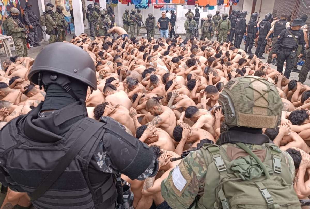 Las Fuerzas Armadas han intervenido las cárceles desde la emisión el estado de excepción.