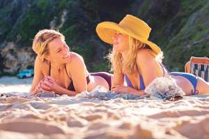 Los juveniles amores de dos amigas y madres (Video)