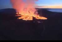 Lava volcánica alcanza la ciudad de Grindavík, Islandia