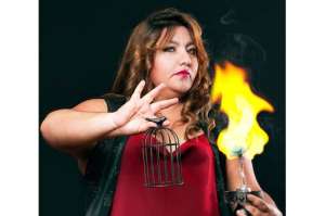 Karina Cruz: &ldquo;Como la poes&iacute;a, la magia es un arte menospreciado&rdquo;