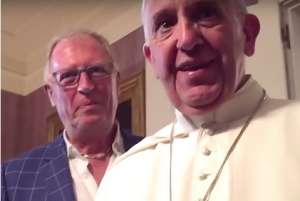 En un comunicado difundido el viernes, el Vaticano inform&oacute; que el encuentro del papa y Grassi fue de car&aacute;cter personal.