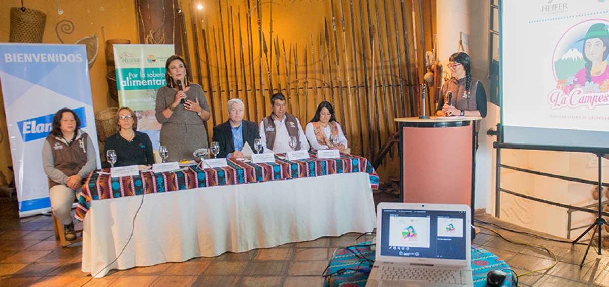 Las familias campesinas organizan producci&oacute;n lechera