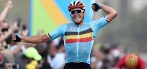 Van Avermaet se colg&oacute; la medalla de oro del ciclismo en ruta.