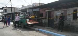 En esta vivienda habitaba Diana con la familia de su conviviente. La Polic&iacute;a hall&oacute; su cabeza enterrada en el ba&ntilde;o.