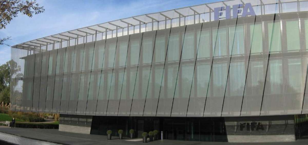 La FIFA reclama "decenas de millones de d&oacute;lares" a sus antiguos directivos perseguidos