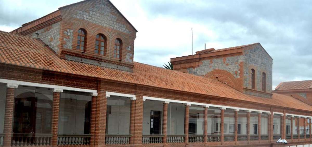 En agosto de 1898 ocurri&oacute; el terremoto de Ibarra y no qued&oacute; ninguna evidencia del Cuartel Militar que en otros tiempos alberg&oacute; a varios batallones.