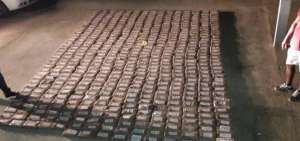 Ecuador incauta 636 kilos de droga proveniente de Per&uacute;
