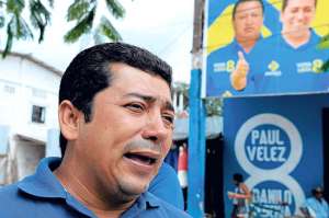 El alcalde saliente de Muisne, Pa&uacute;l V&eacute;lez, busc&oacute; la reelecci&oacute;n con Avanza. La imagen corresponde al 23 de marzo pasado cuando votaba. Foto: Marco Salgado |  El Tel&eacute;grafo