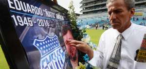 El cari&ntilde;o por el '&Ntilde;ato' movi&oacute; a la hinchada
