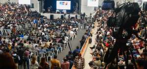 Correa lider&oacute; el Encuentro de Autoridades del Ejecutivo Desconcentrado en el coliseo del Ministerio del Deporte.