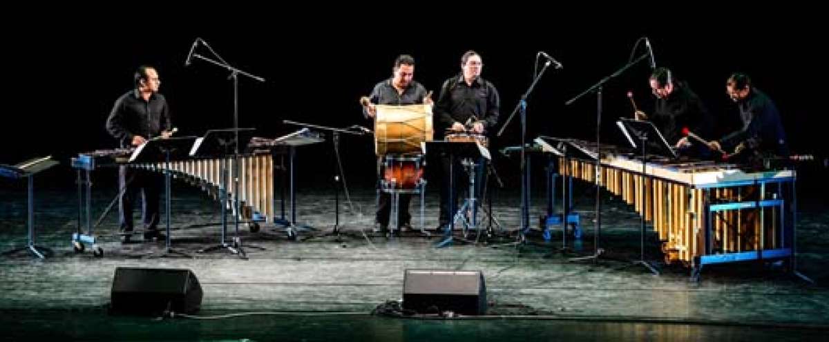 El Ensamble de percusi&oacute;n de la Orquesta Sinf&oacute;nica Nacional del Ecuador se present&oacute; en el Teatro Nacional antes del informe que dio el Ministerio.  