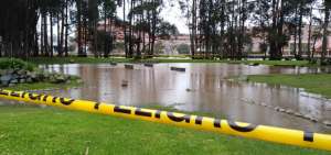 En el parque lineal de la avenida Primero de Mayo eran todav&iacute;a visibles los estragos de la inundaci&oacute;n.