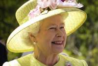 La reina Isabel II: “Como ves, no puedo moverme”