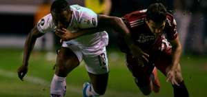Liga de Quito golea a River Plate en su estreno copero