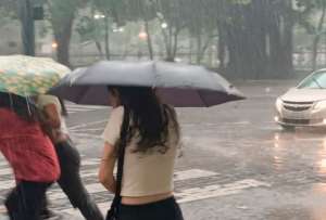 Las lluvias continuarán en varias regiones del país durante esta semana, según el INAMHI