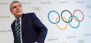 Campe&oacute;n ol&iacute;mpico de disco dice que Thomas Bach "forma parte del sistema de dopaje"