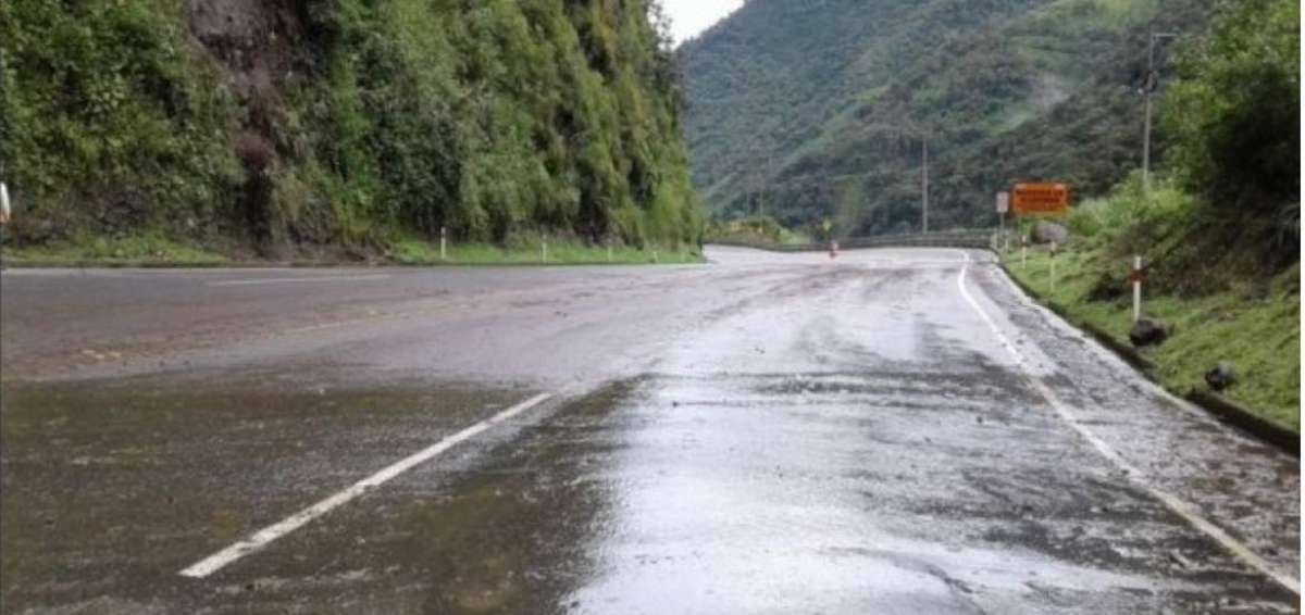 V&iacute;a Al&oacute;ag-Santo Domingo contin&uacute;a cerrada