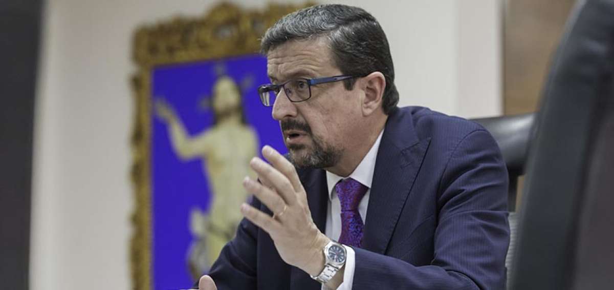 &Iacute;&ntilde;igo Salvador. Procurador General del Estado  
