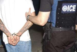 Las redadas de Donald Trump ya han detenido a 79.000 personas en los primeros meses de su Gobierno.