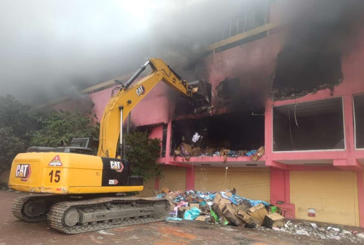 El edificio Multicomercio colaps&oacute; por el incendio