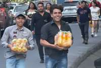 Ciudadanos aprovecharon un siniestro de tránsito para llevarse mercadería de un camión