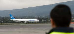 La aeronave lleg&oacute; al aeropuerto Mariscal Sucre, en su vuelo inaugural que conecta a Madrid con Quito.
