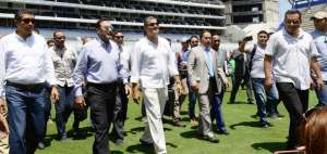 Durante su estad&iacute;a en Guayaquil el Primer Mandatario recorri&oacute; el estadio George Capwell que est&aacute; en remodelaci&oacute;n.