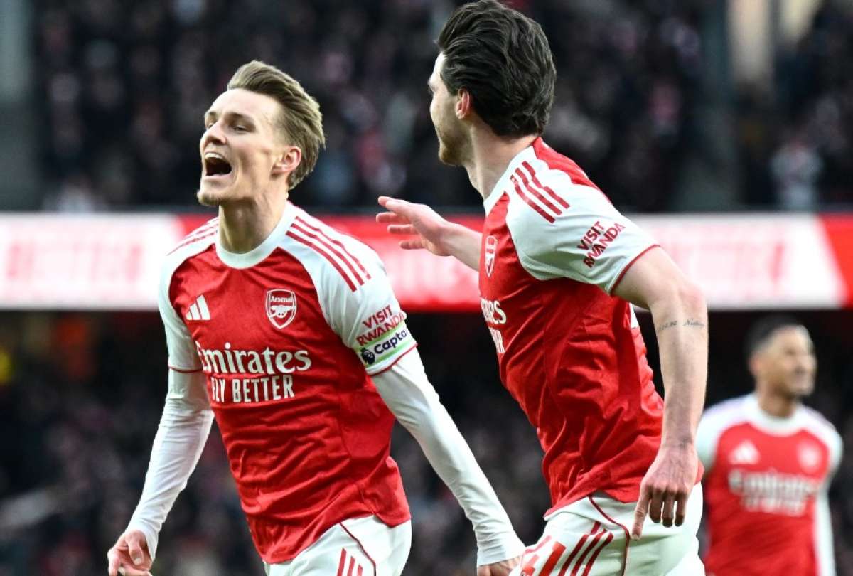 Martin Odegaard anot&oacute; el primer gol de Arsenal