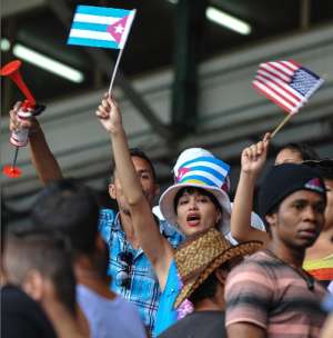 Cubanos vivieron una fiesta en el hist&oacute;rico partido del Cosmos