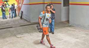 El zaguero William Espa&ntilde;a es una de las contrataciones de Aucas para 2015. Aqu&iacute; luego de un entrenamiento. Fernando Sandoval / El Tel&eacute;grafo
