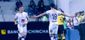 Emelec sufre derrota ante Delf&iacute;n que asciende al cuarto puesto